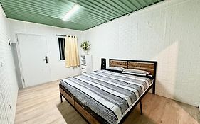 Private Cabin In Central Auckland