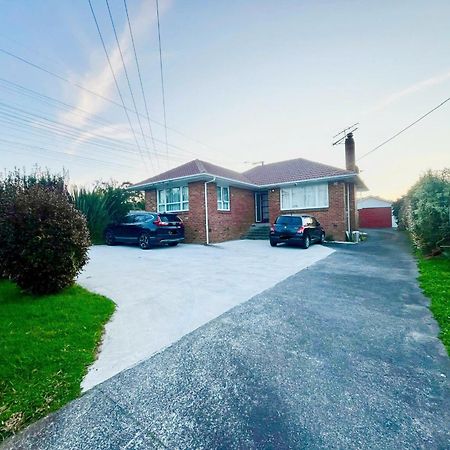 Private Cabin In Central Auckland Exterior photo